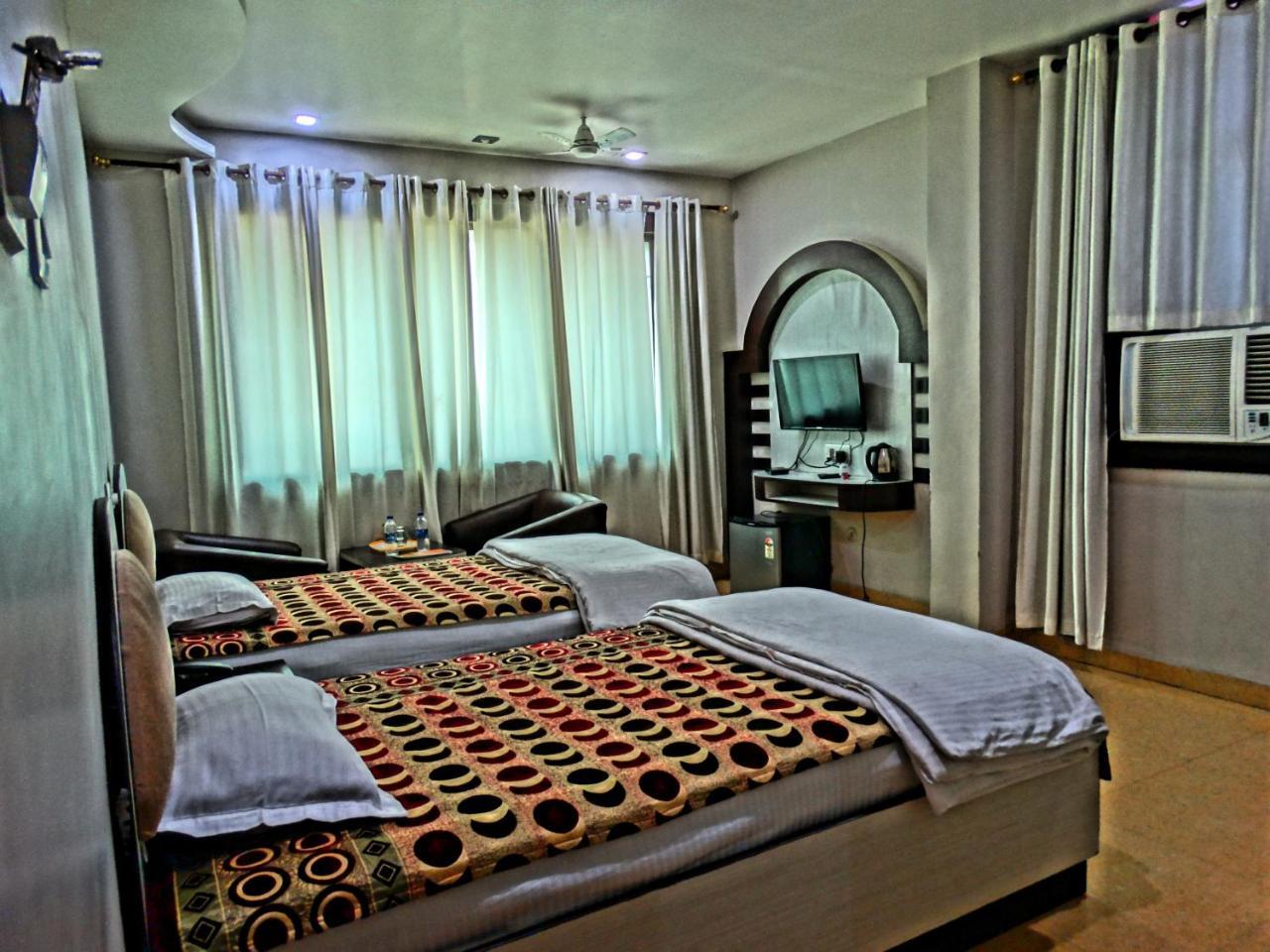 Hotel Garv Residencia Гая Екстер'єр фото
