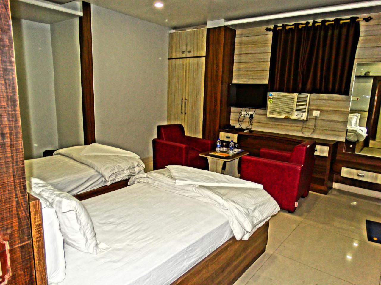 Hotel Garv Residencia Гая Екстер'єр фото