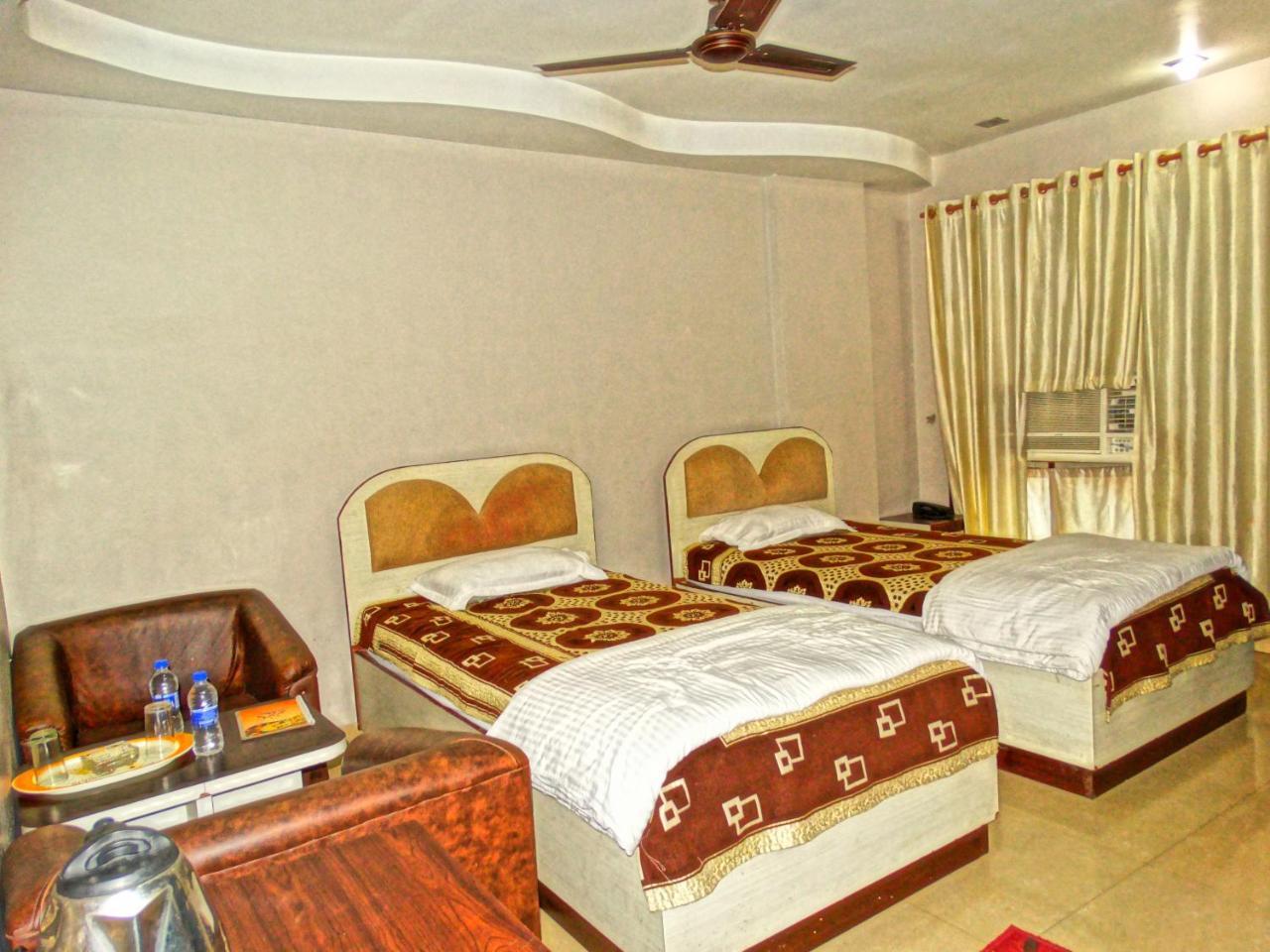 Hotel Garv Residencia Гая Екстер'єр фото